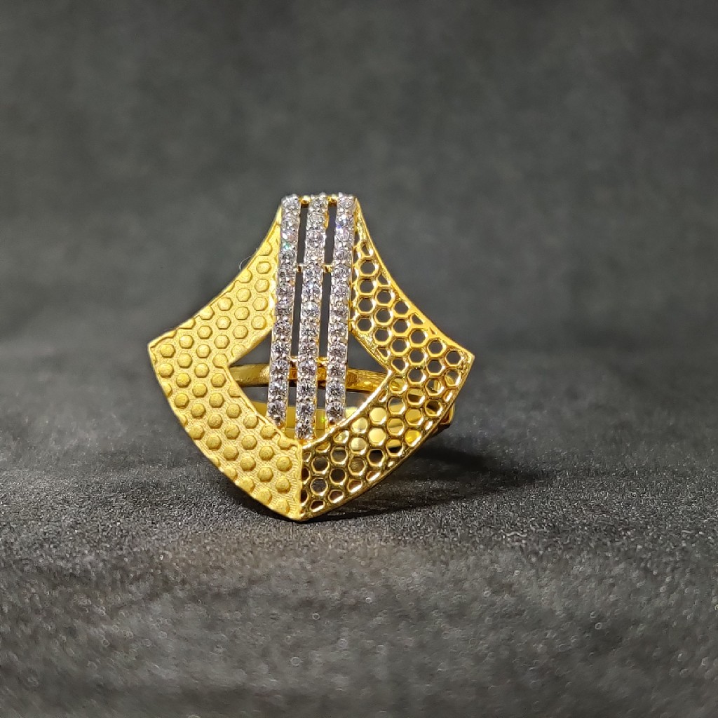 Women's Fashionable Outwear Dull Finishing 22K Gold Ring-15027