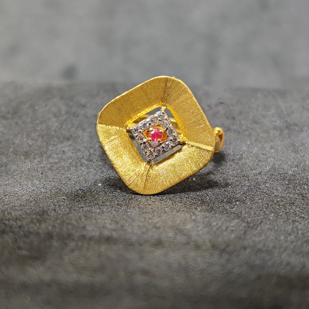 Women's Wear Exclusive Fancy Gold Ring Collection- 15014