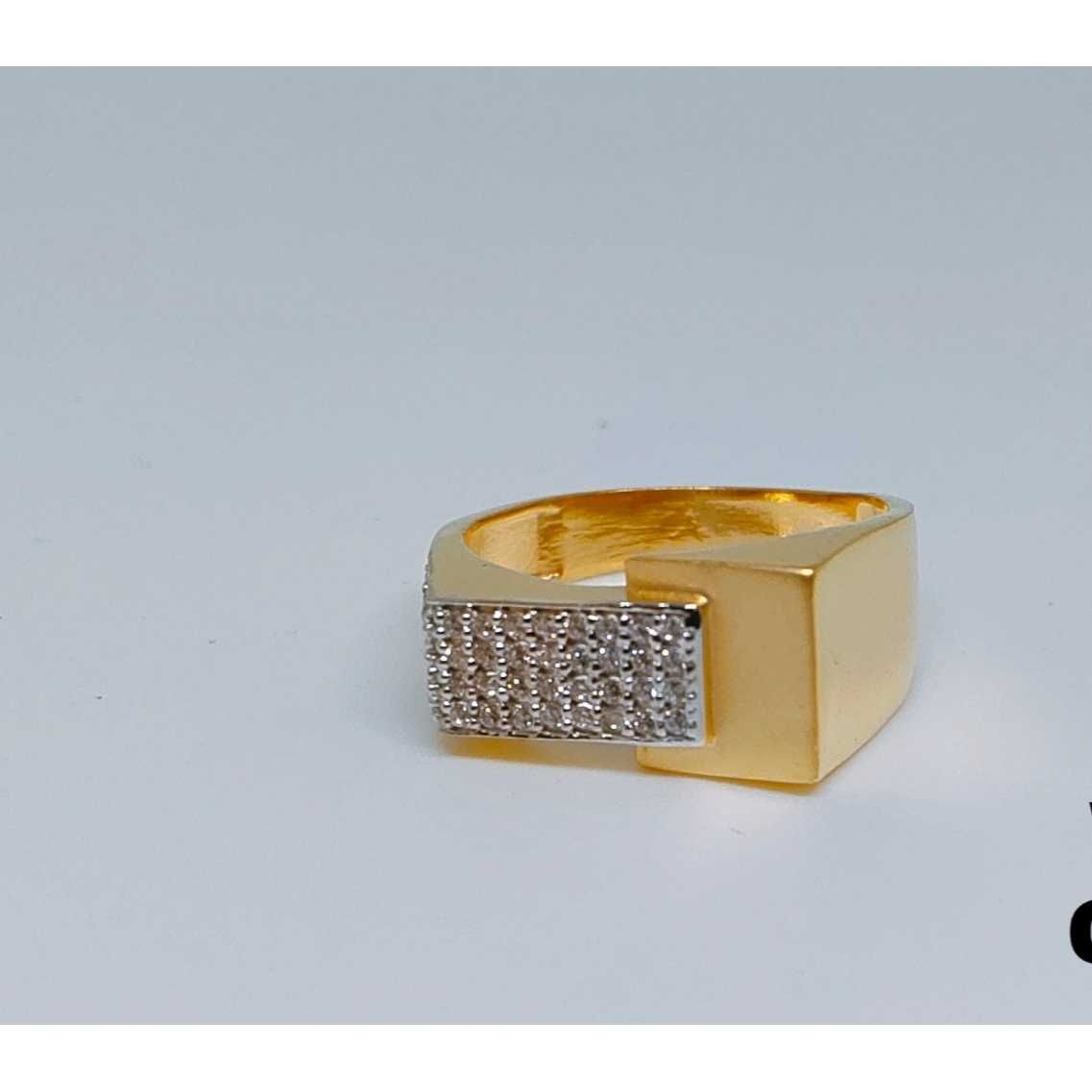 916 Gents Fancy Gold Ring Gr-28647