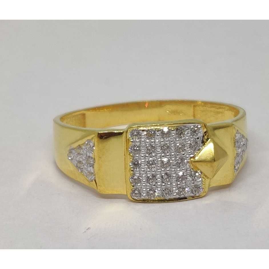 916 Gents Fancy Gold Ring Gr-28637