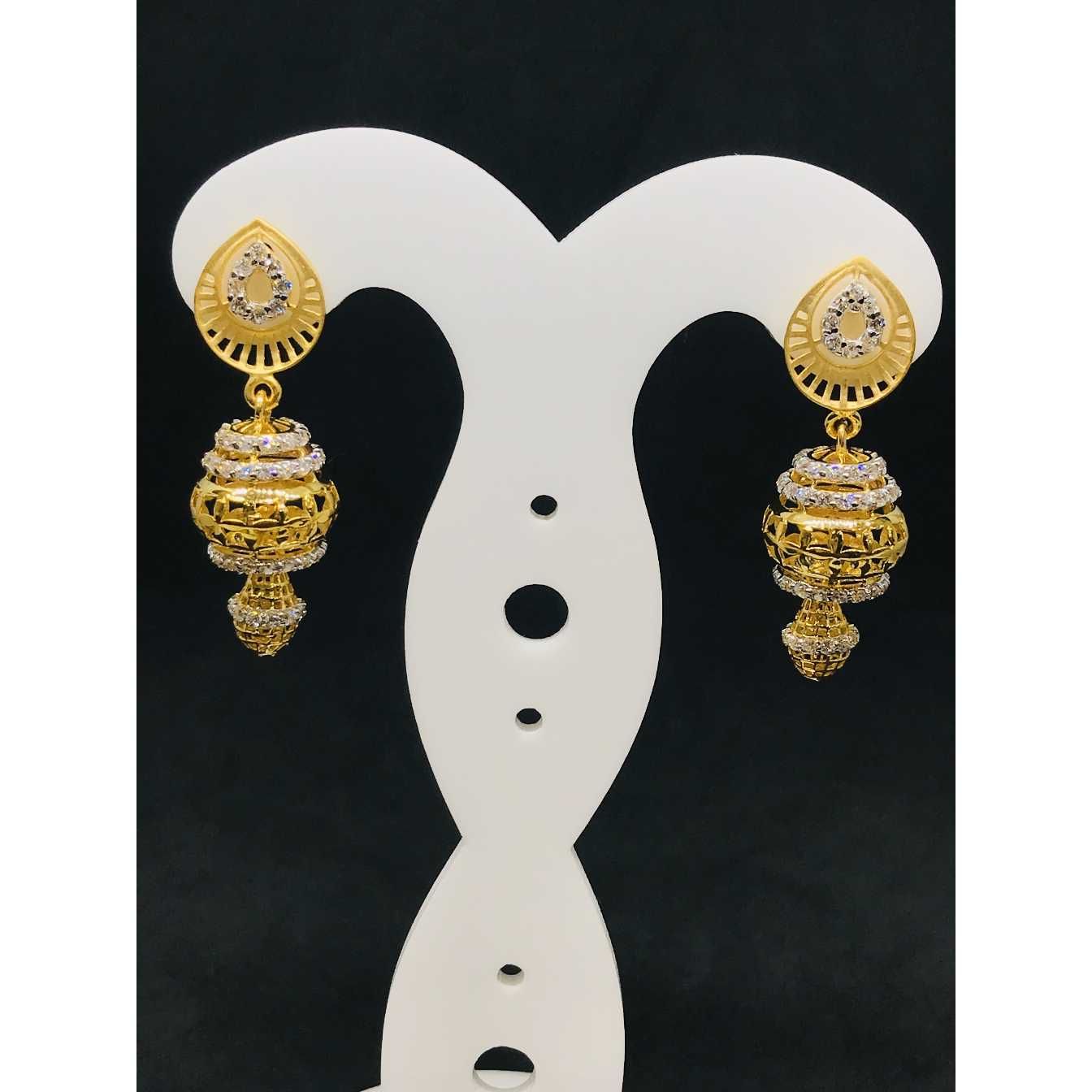 22k Ladies Fancy Gold Earring Er-60046