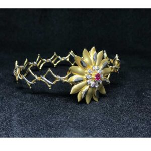 18k Ladies Fancy Gold Bracelet K-51051