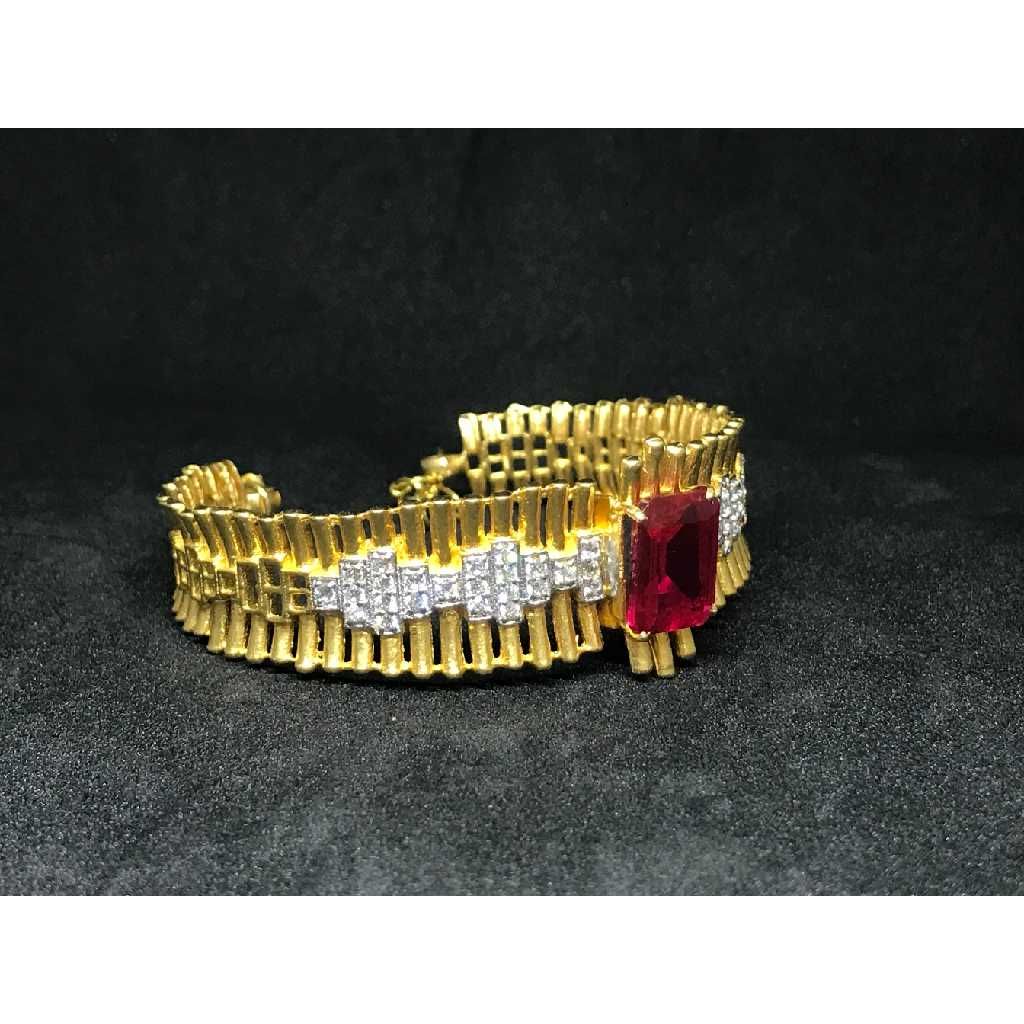 18k Ladies Fancy Gold Bracelet K-51046