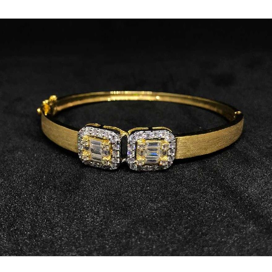 18k Ladies Fancy Gold Bracelet K-51020