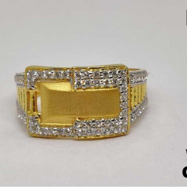 916 Gents Fancy Gold Ring Gr-28619