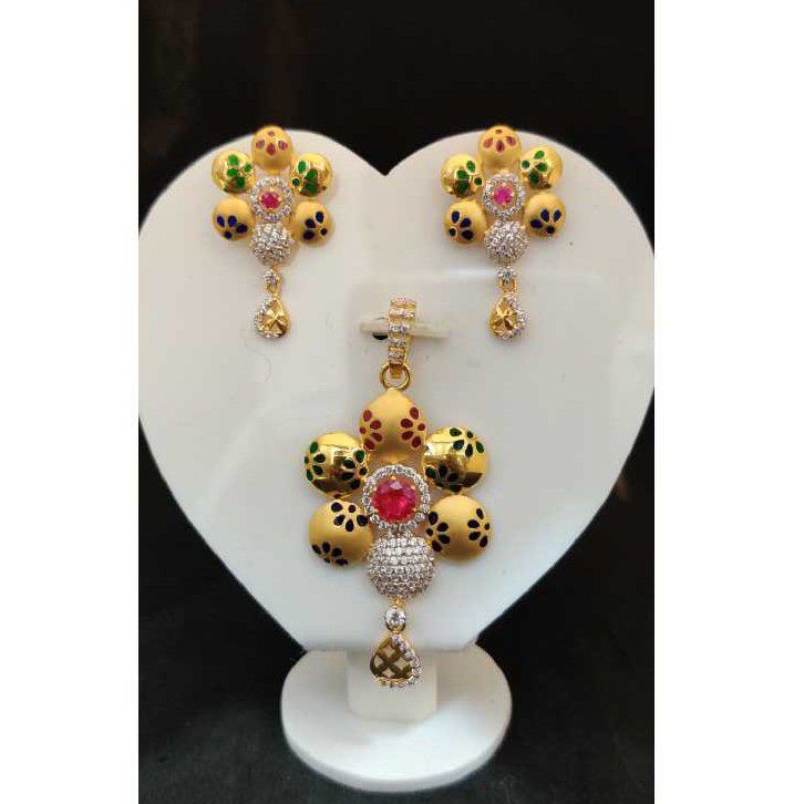 22k ladies fancy gold pendant set p-41806