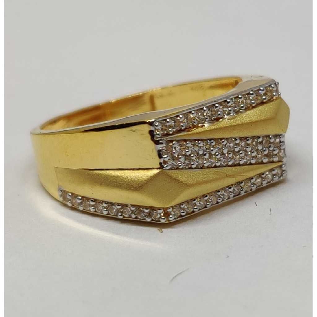22k Gents Fancy Gold Ring Gr-28598