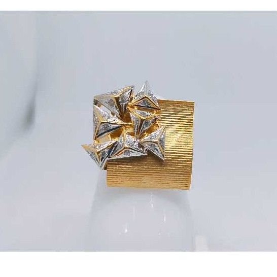 18k Ladies Fancy Gold Ring Lr-24049
