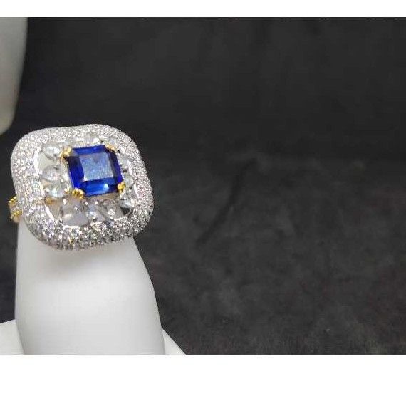 18k Ladies Fancy Gold Italian Ring Lr-24029