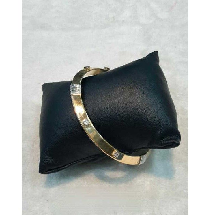 916 Gents Fancy Gold Punjabi Kada G-4915