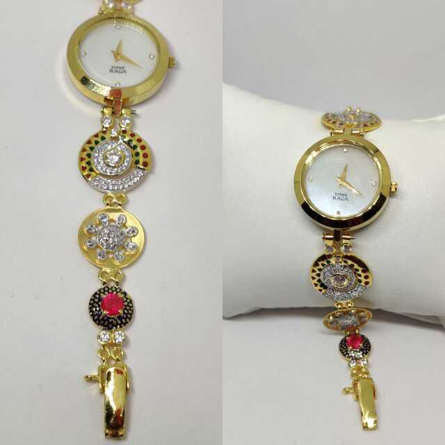 18k Ladies Fancy Gold Indian Watch G-2230