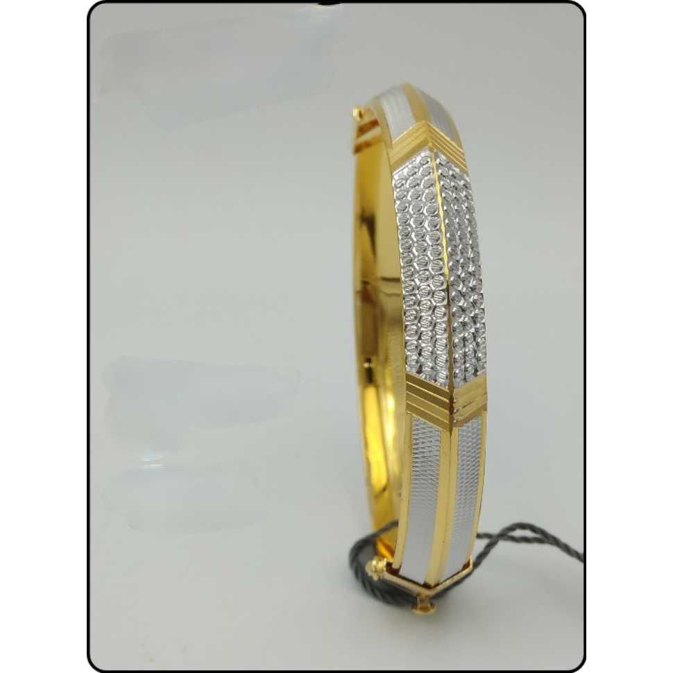 22k Mens Exclusive Gold Kada G-5208