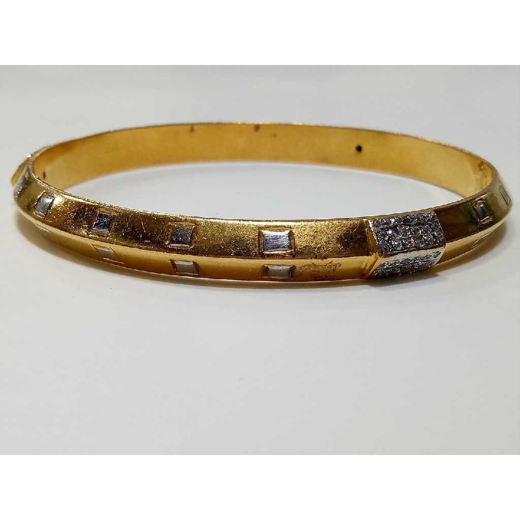 22k Gents Exclusive Designer Kada G-4903