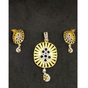916 Ladies Fancy White Pendant Set S-37531