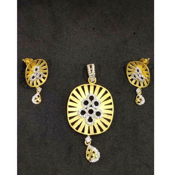916 Ladies Fancy White Pendant Set S-37531