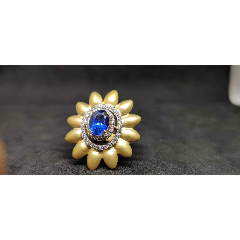 18k Ladies Fancy Gold Ring Lr-24023