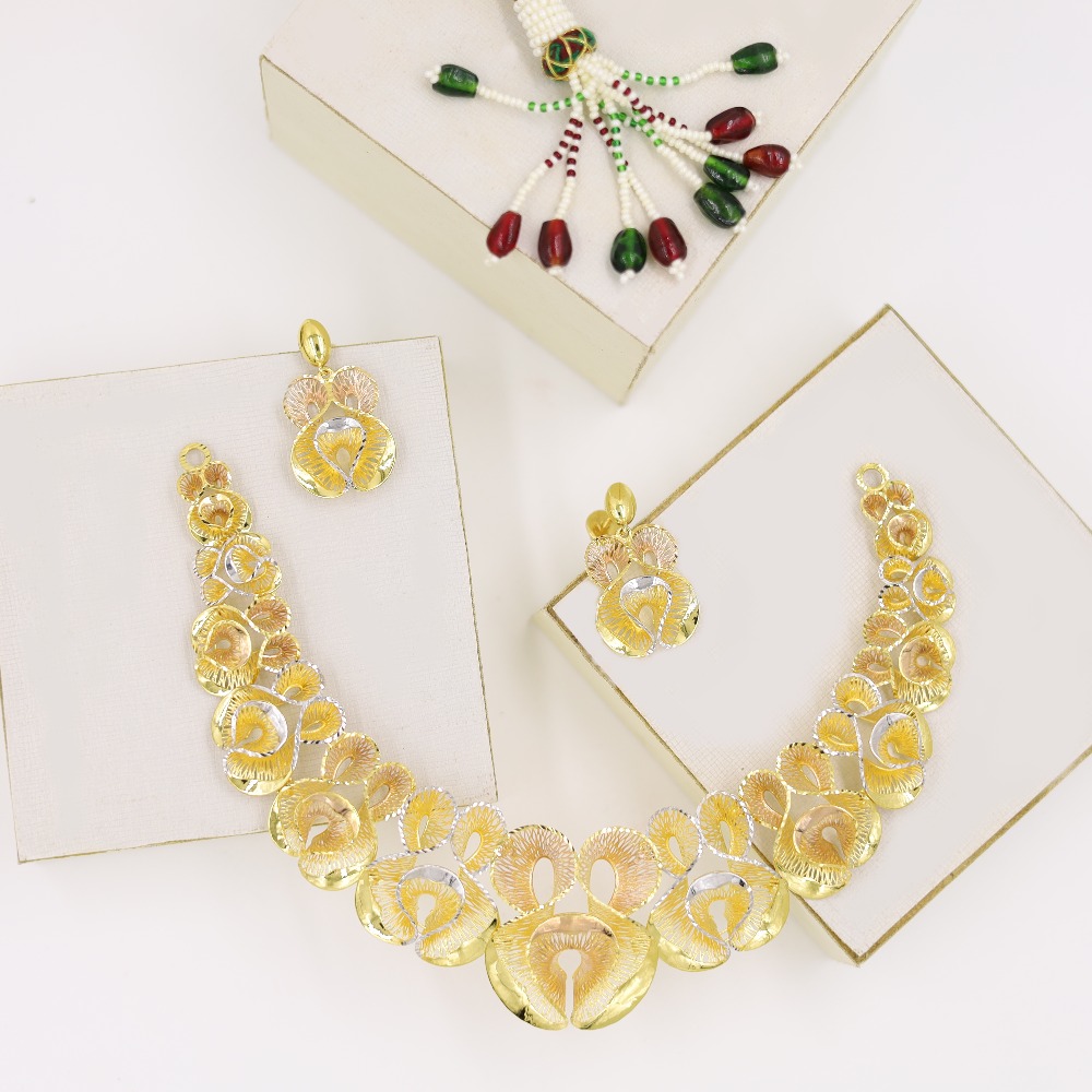 Light weight fancy tukey necklace set