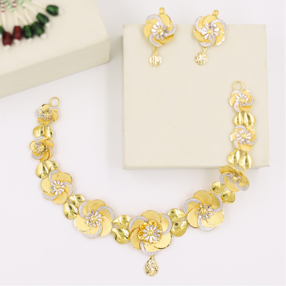 Fancy 22kt yellow gold uique flower halfset