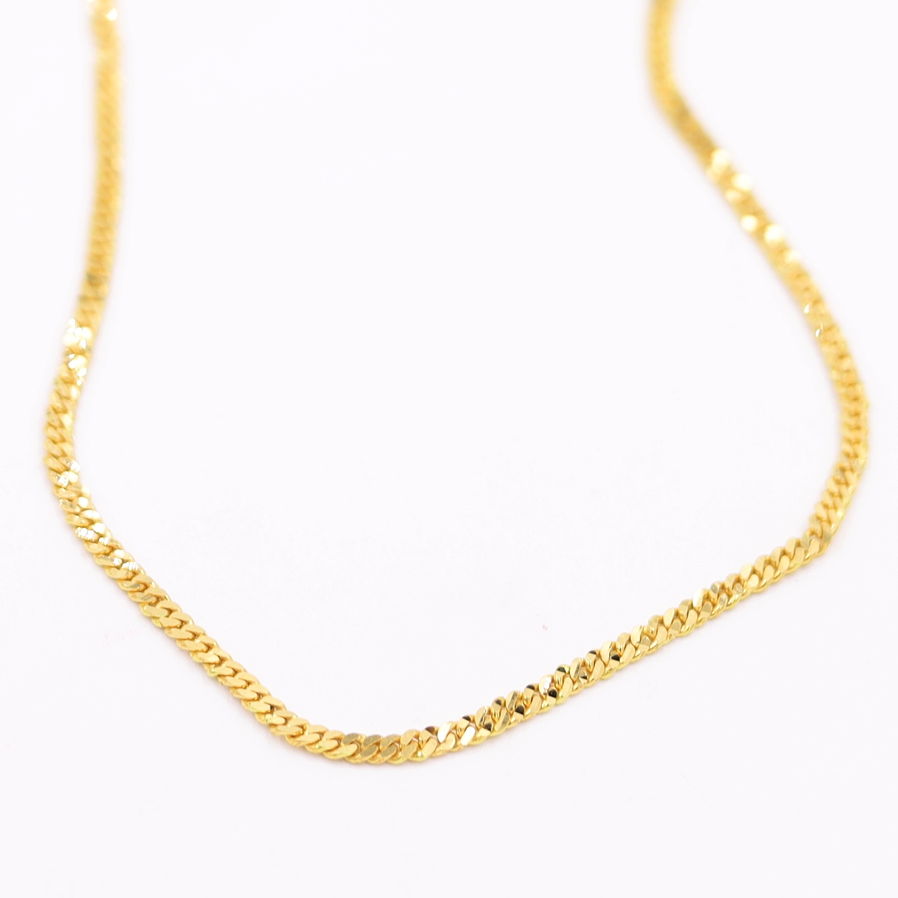 Enticing Handmade Gold Chain For Men