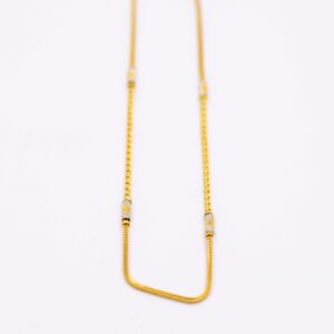 Yellow gold timeless piece of modern chain