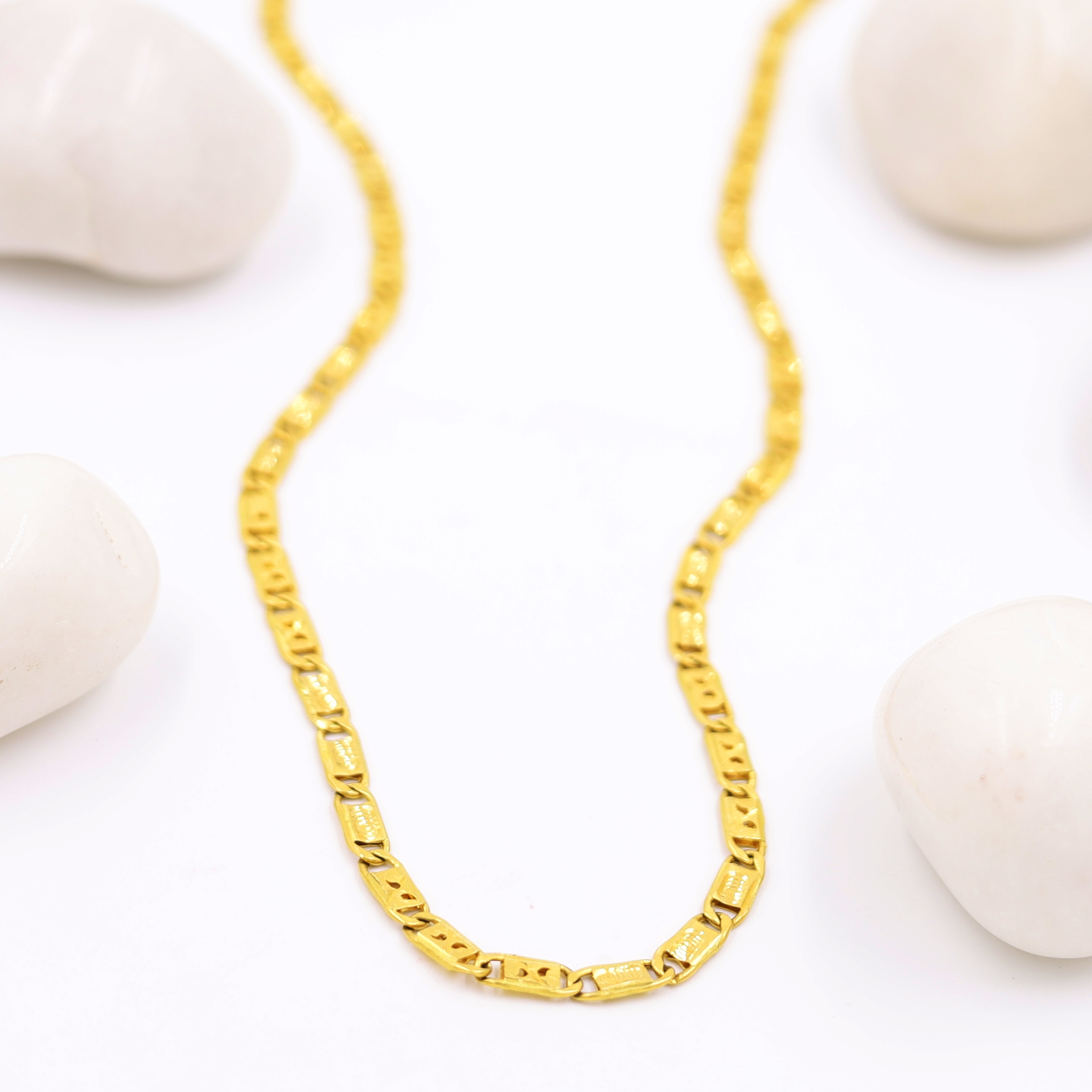 Edgy Hollow Gold Chain For Men