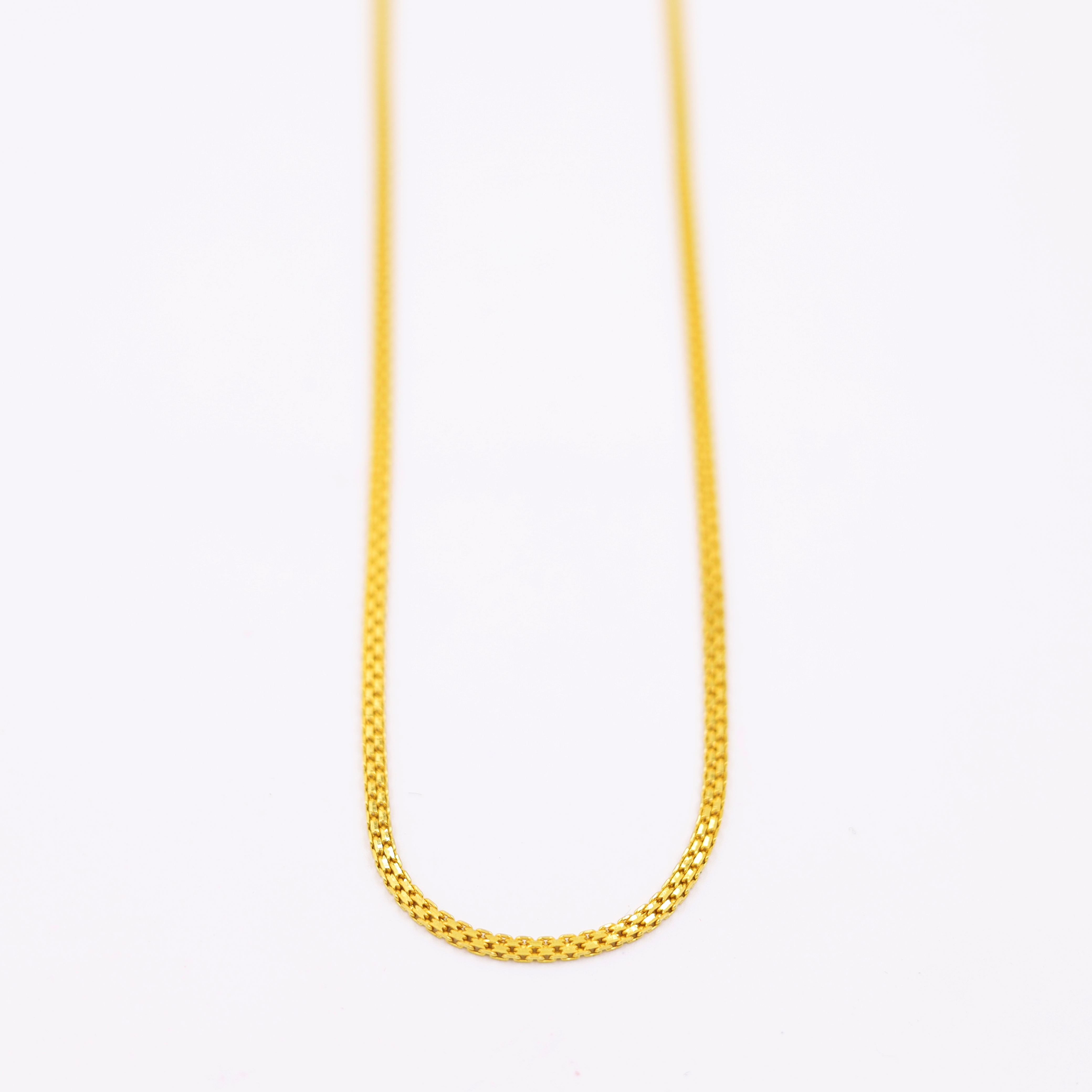 Gleaming Braided Style Chain