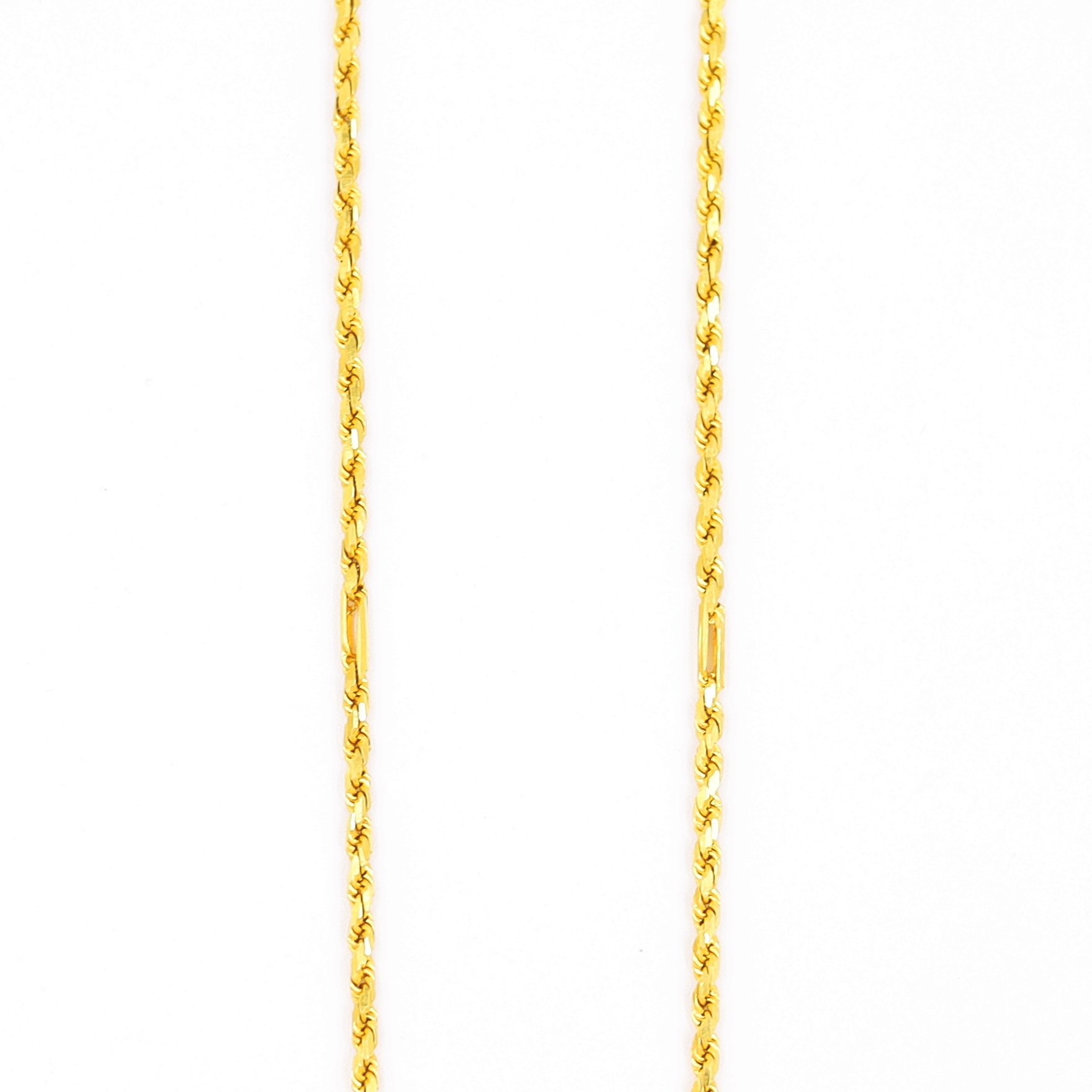 Rope Patterned Gold Chain