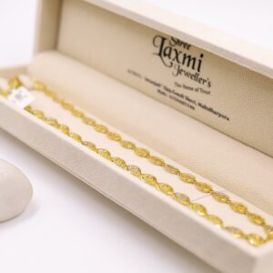 Glamorous gold chain