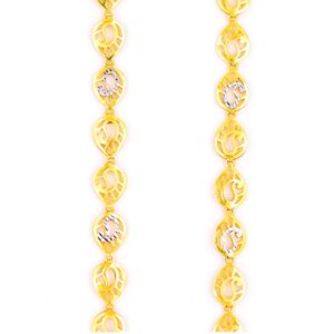 Glamorous gold chain
