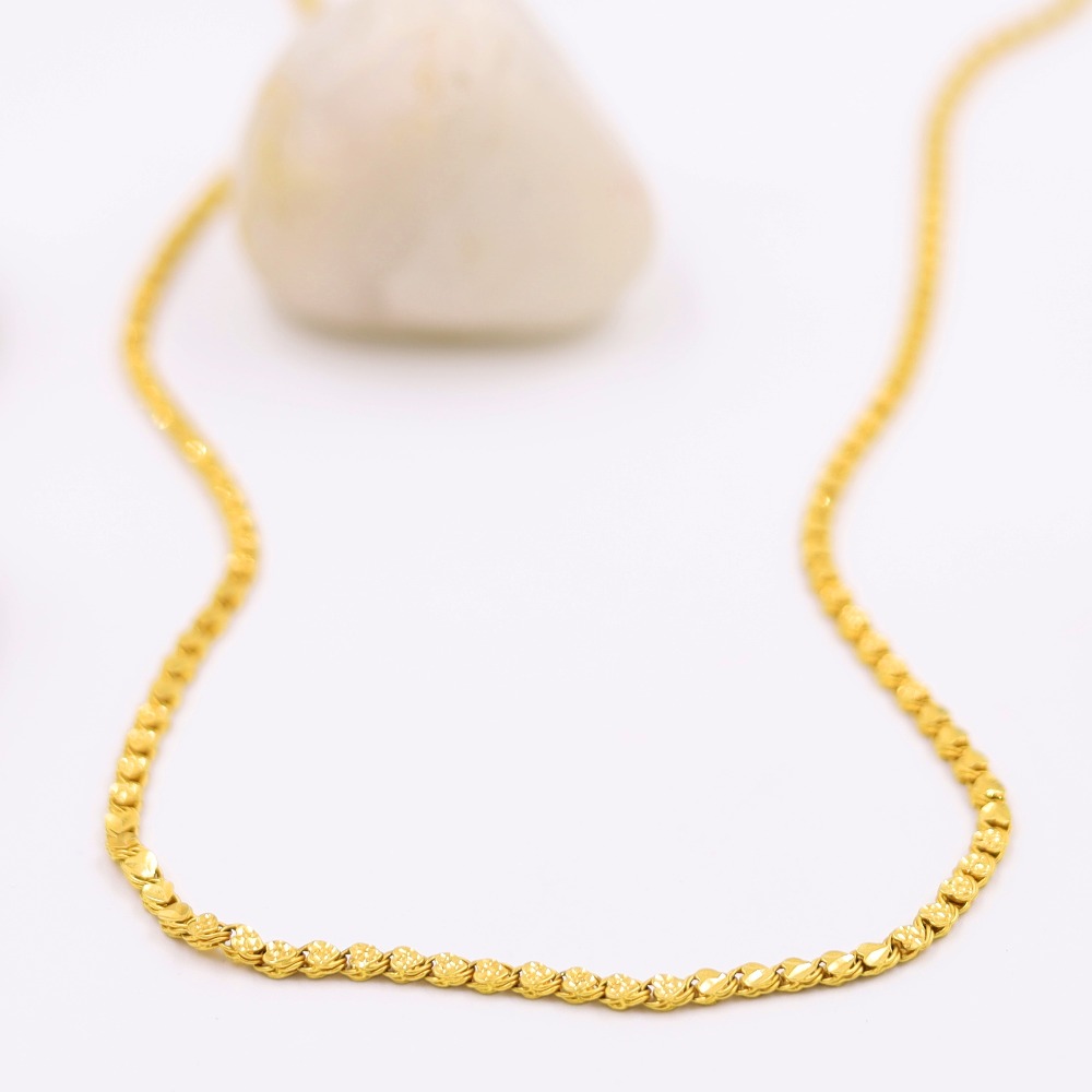Brilliant gold link chain
