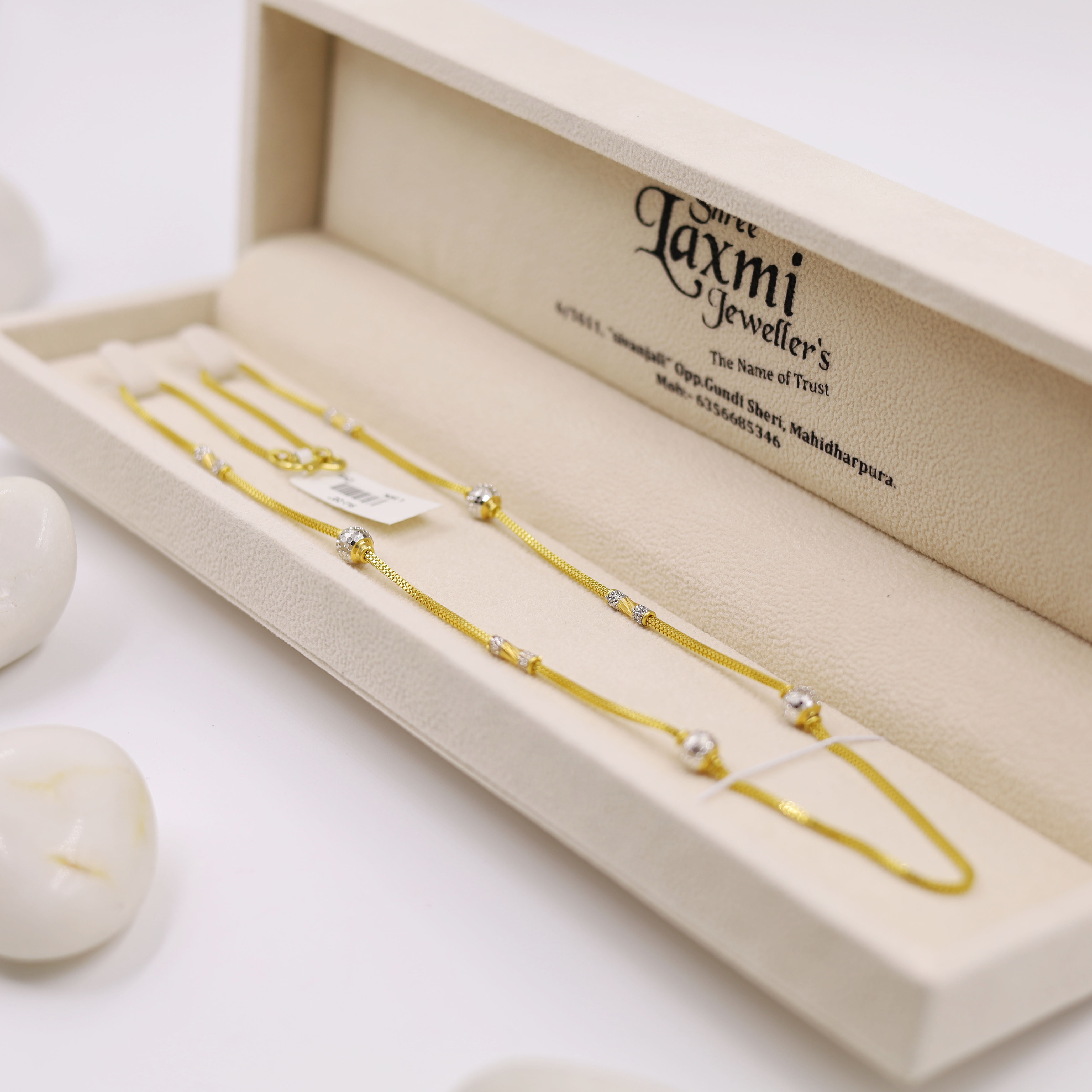 Glamorous Elegant Gold Chain