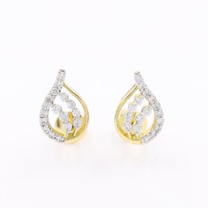 Classy 18 Karat Yellow Gold Daimond Stud Earrings