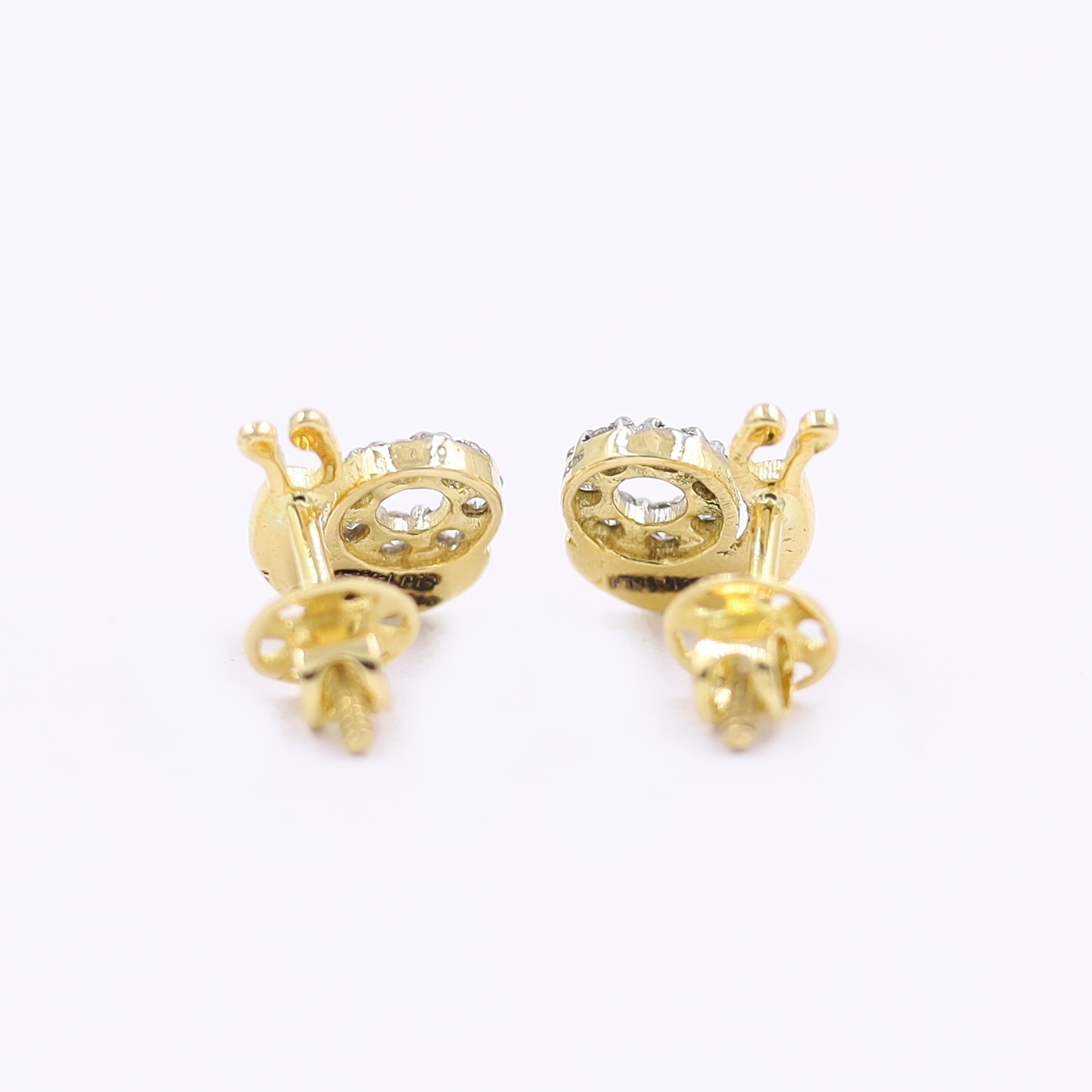 Dazzling Snail Style 18KT Diamond Stud Earrings