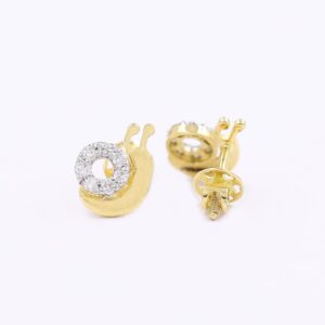 Dazzling Snail Style 18KT Diamond Stud Earrings