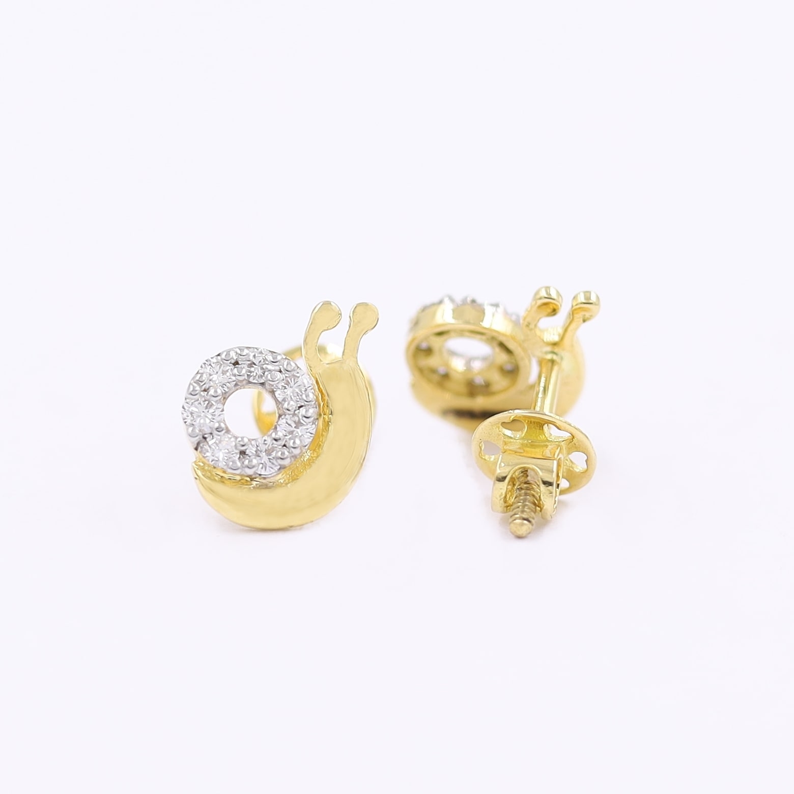 Dazzling Snail Style 18KT Diamond Stud Earrings
