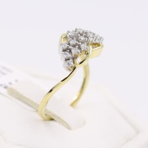 14 kt gleaming yellow gold floral finger ring