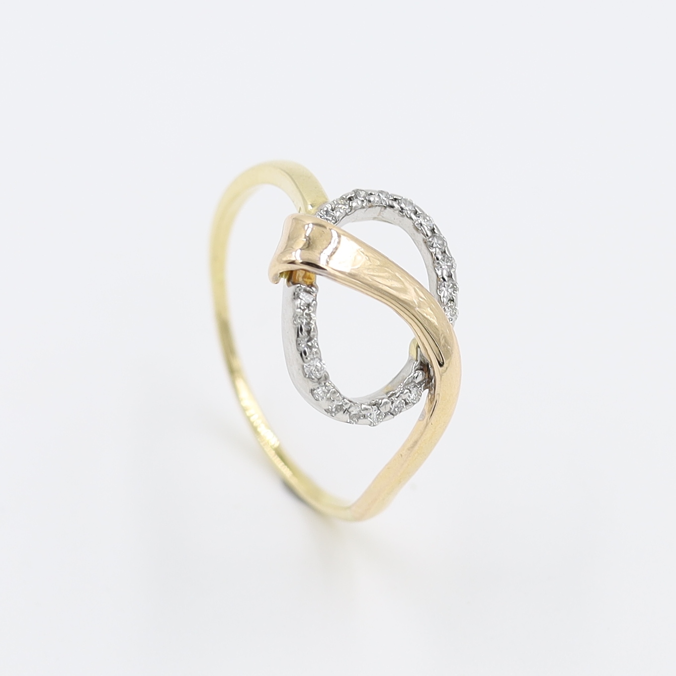 14Kt Rose Gold Dalicate Ring With Real Daimond