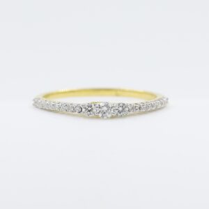 18Kt Super Dalicate Yellow Gold Natural Diamond Ring