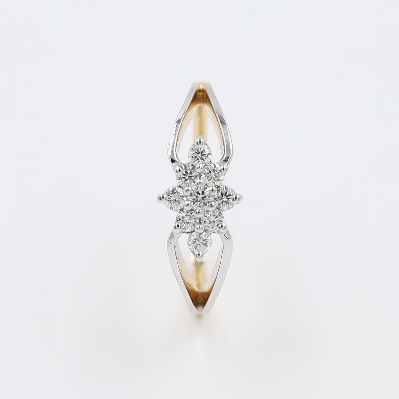 14Kt Beautifully Crafted Rose Gold Natural Daimond Ring