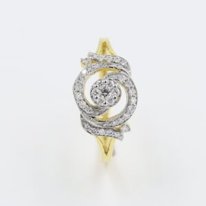 18Kt Yellow Gold Diamond Ring With Pressure Diamond Work