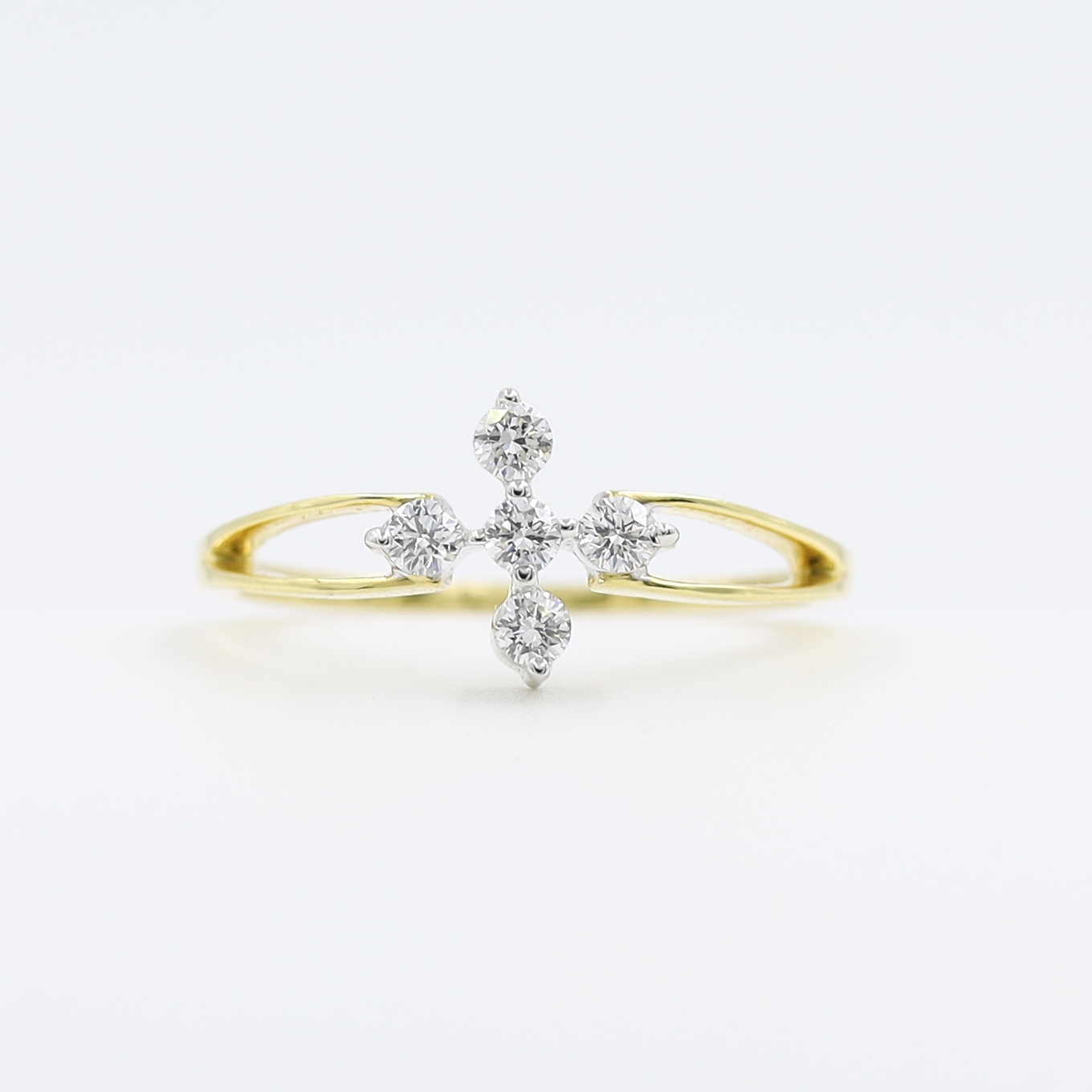 14Kt Yellow Gold Flower Style Natural Diamon Ring with Side Double Side Line