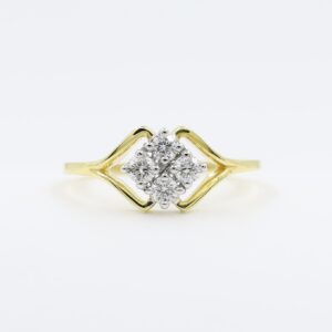 14Kt Yellow Gold Rhombus Sape Diamond Ring With Side Border