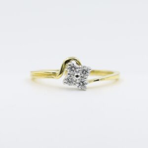 14Kt Gold Ring With Natural Diamond