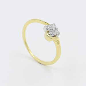 14Kt Gold Ring With Natural Diamond