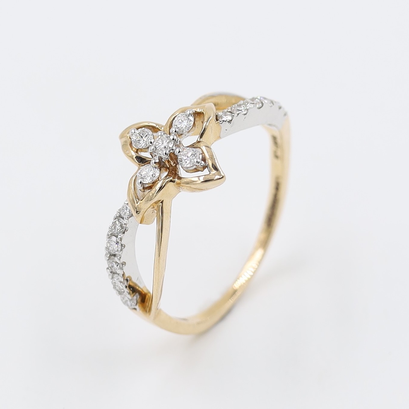 14kt Rose Gold Diamond Flower Ring