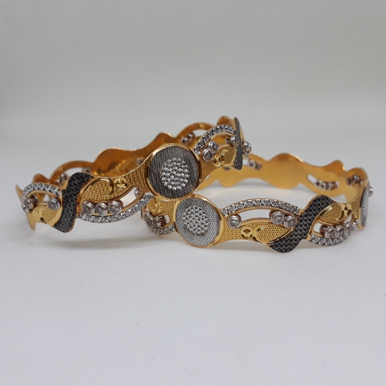 Dancing  Diamond Bangle bg/539/43