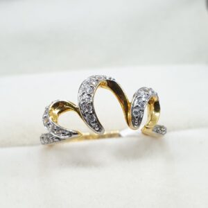 18k Yellow Gold Ring
