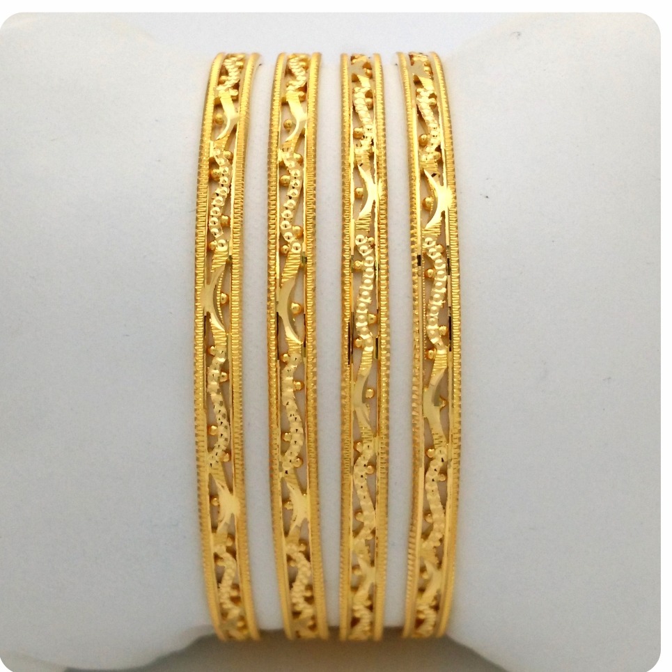 GOLD HALLMARK RAWA BANGLE - 3lr184