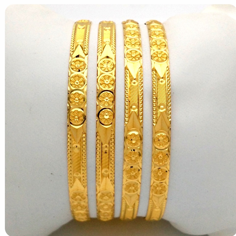GOLD HALLMARK KHILA BANGLE - HK1167
