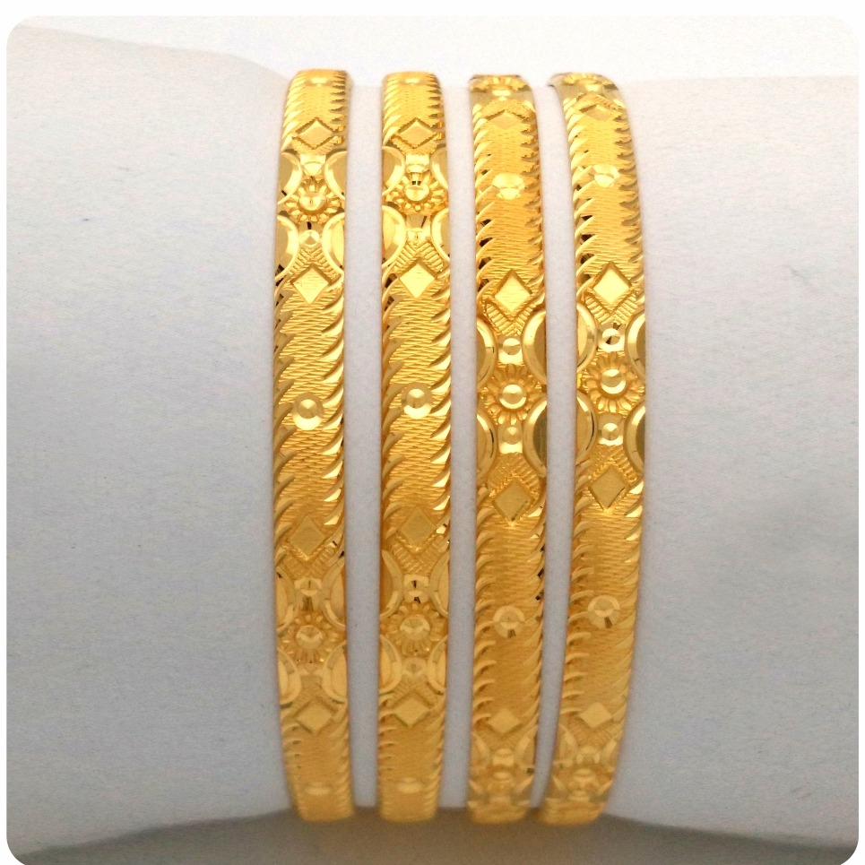 GOLD HALLMARK KHILA BANGLE - HKP1106